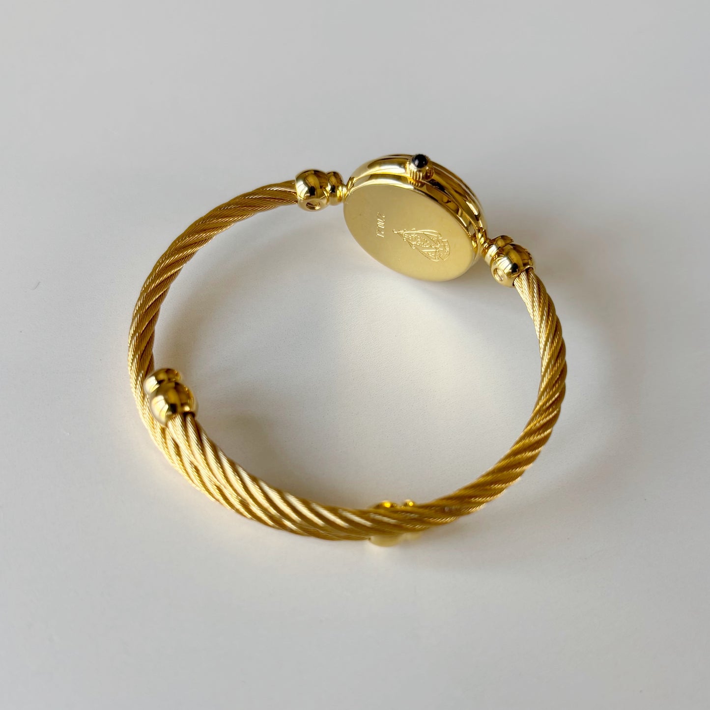 Gucci 1990s Seashell Dial Gold Plated Cable Bangle Watch