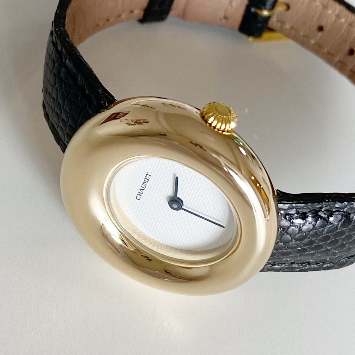 Chaumet 1980s 18K solid gold watch