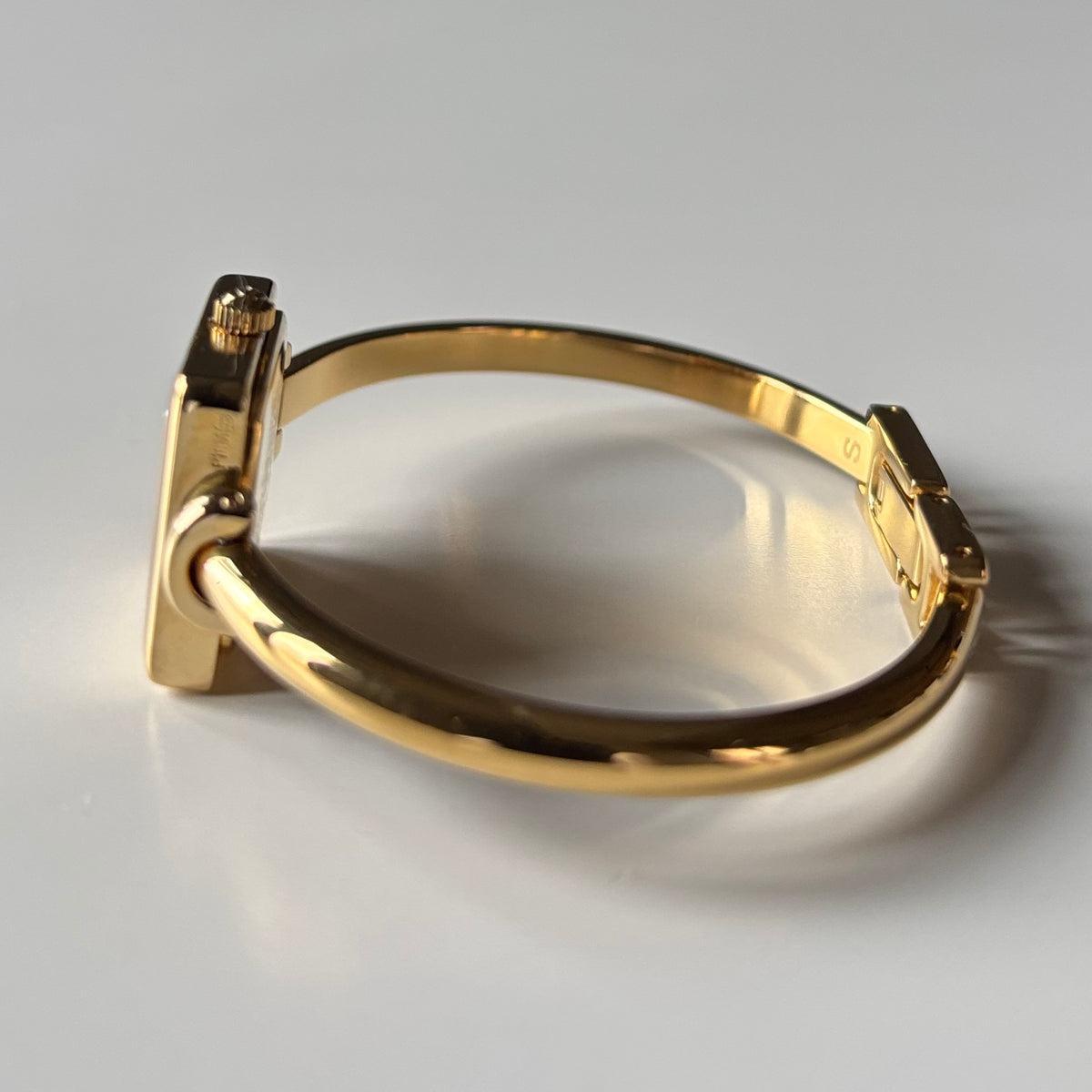 Gucci 1990s Square Dial Gold Plated Watch (Small)