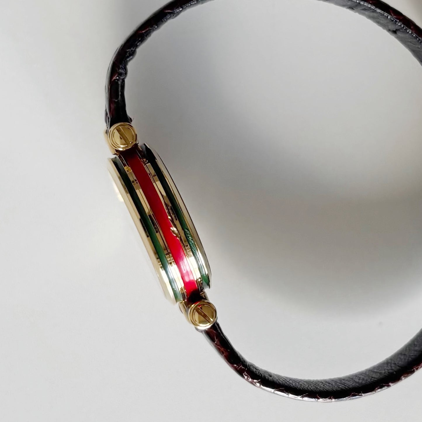 Gucci 1990s Round Dial Gold Plated Watch