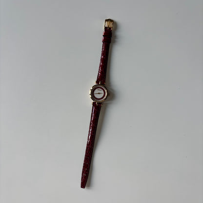 Gucci 1990s Sherry Round Dial Gold Plated Watch