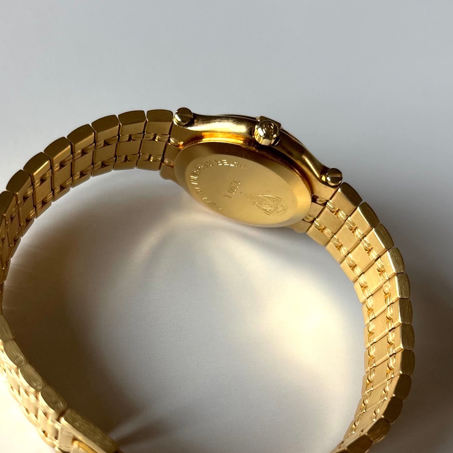 Gucci 1990s Cream Dial Date Gold Plated Watch