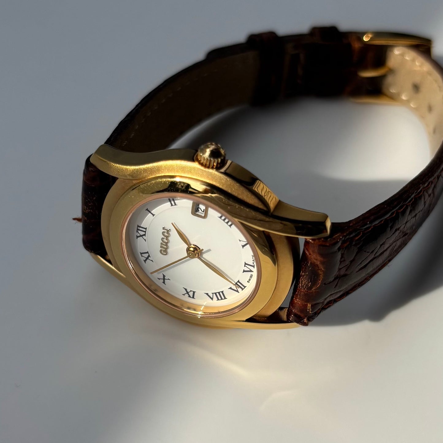 Gucci 1990s Date Round Dial Gold Plated Watch