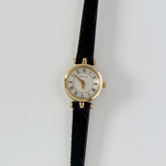 Gucci 1990s Round Dial Gold Plated Watch