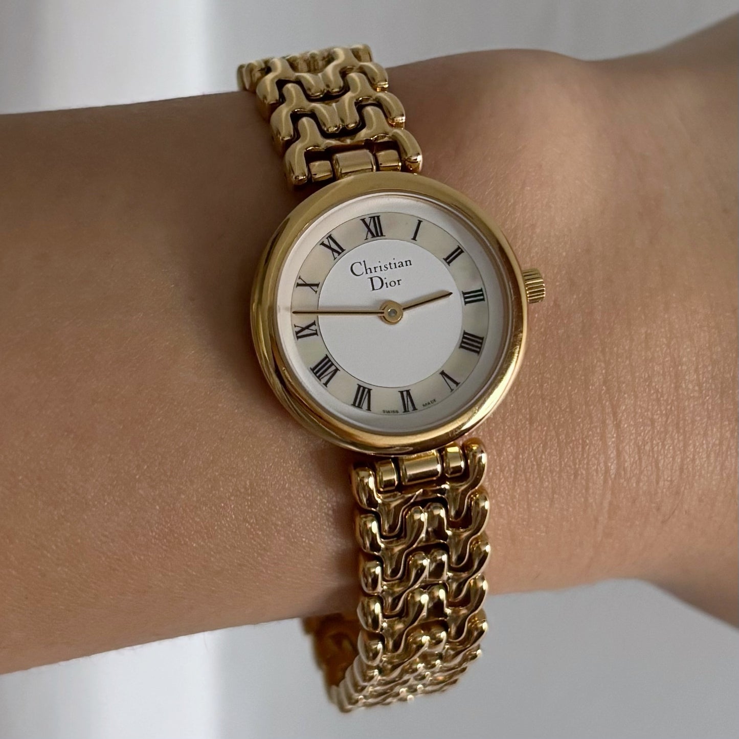 Dior 1990s Seashell Dial Round Watch