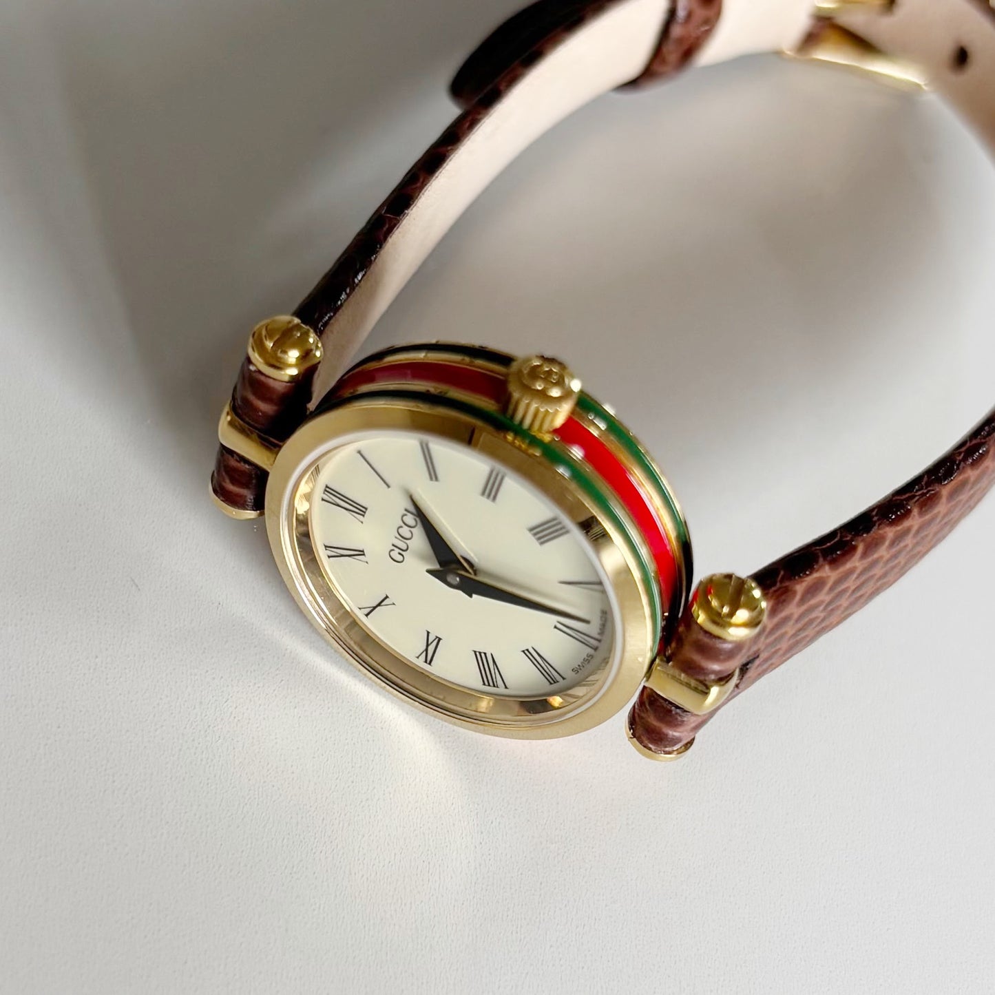Gucci 1990s Sherry Round Dial Gold Plated Watch