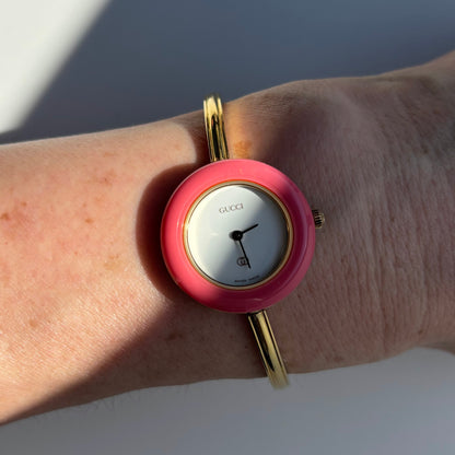 Gucci 1990s Interchangeable Bezel Gold Plated Bangle Watch with 12 bezels, case