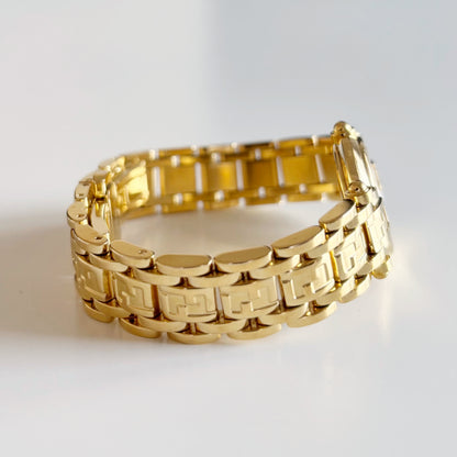 Fendi 1990s Seashell Round Dial Gold Plated Watch