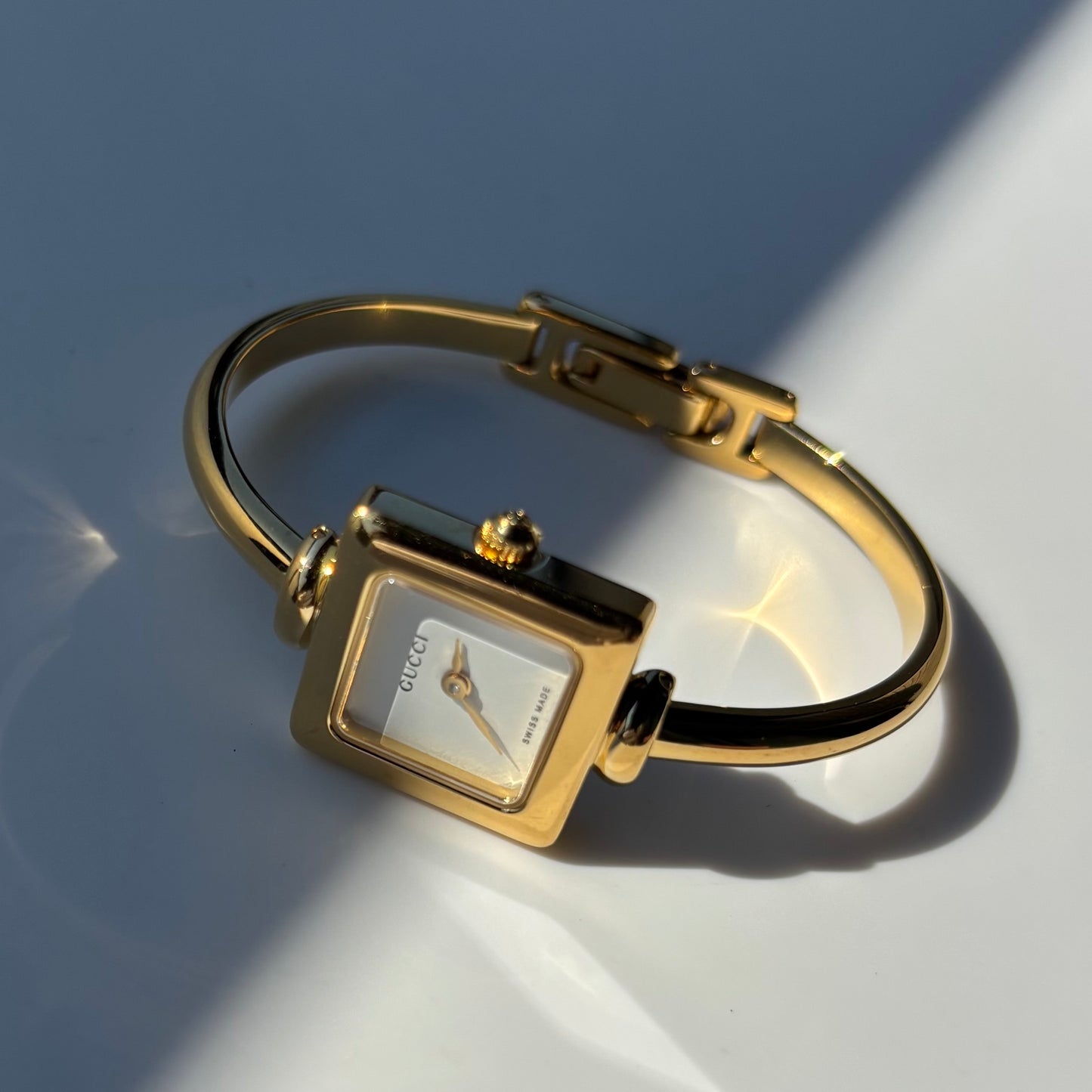 Gucci 1990s Square Dial Gold Plated Bangle Watch (Small)