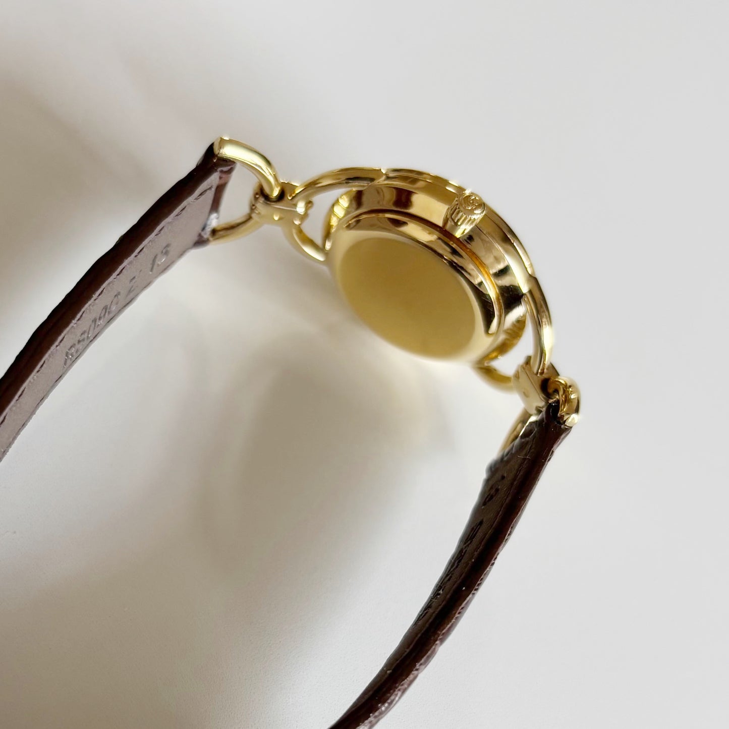Gucci 1990s Gold Round Dial Horsebit Gold Plated Watch