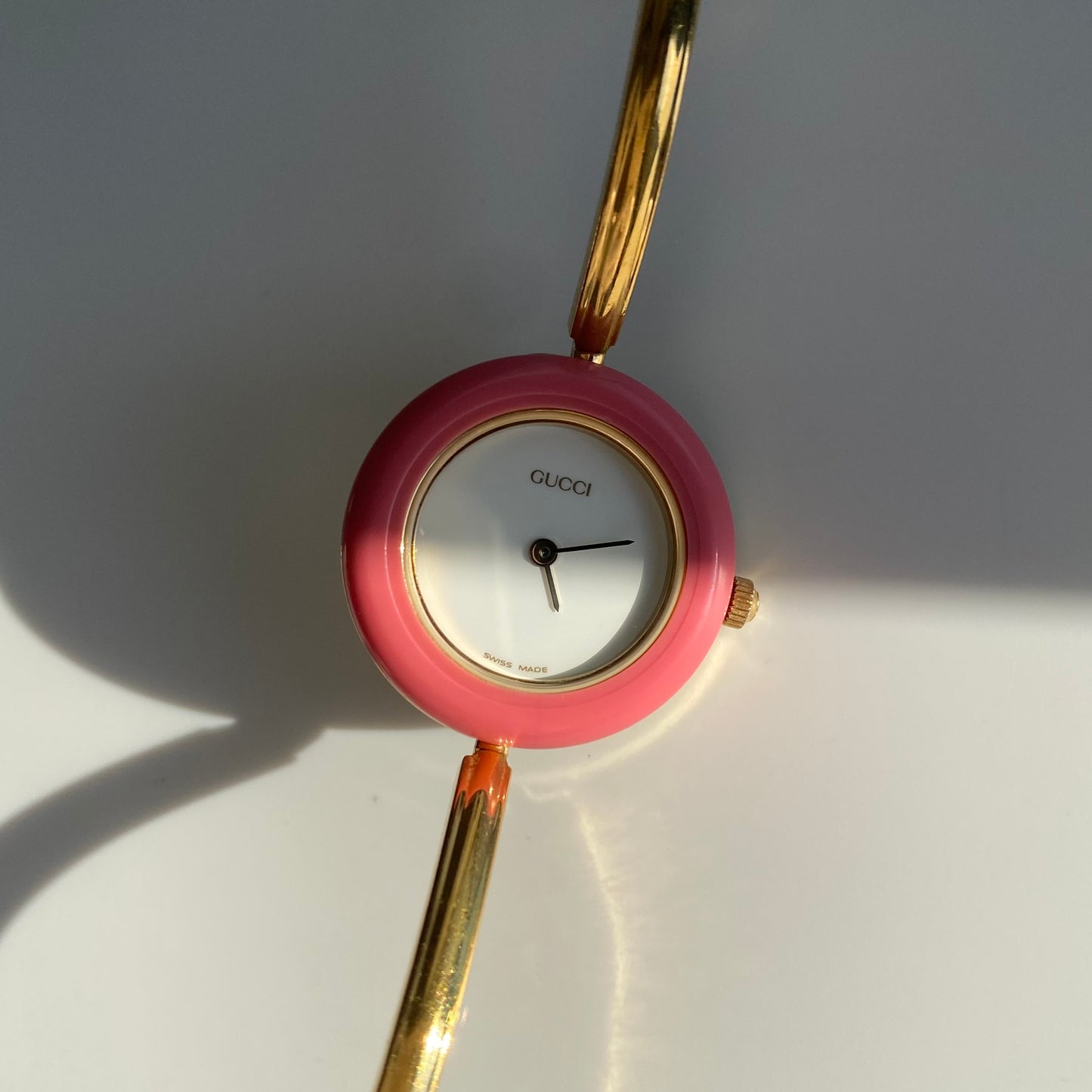 Gucci 1990s Interchangeable Bezel Gold Plated Bangle Watch with 12 bezels, case (Small)
