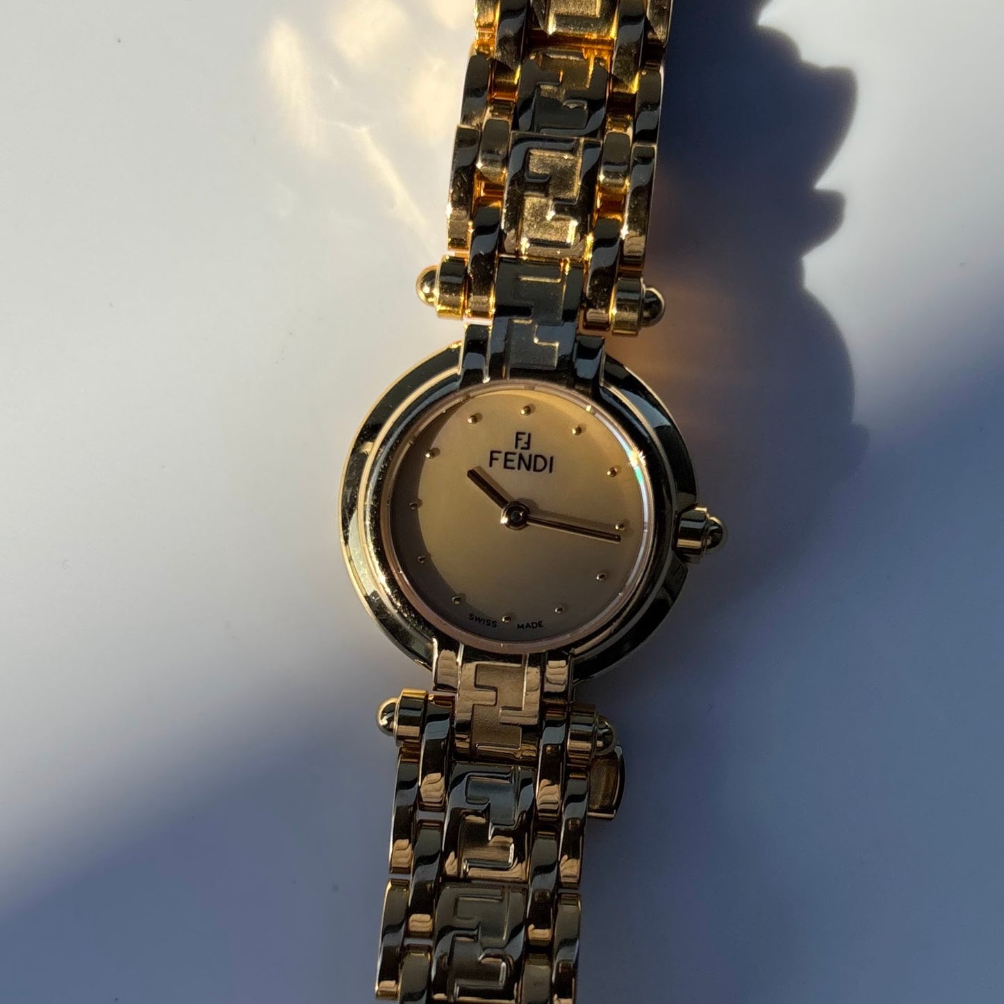 Fendi 1990s Seashell Round Dial Gold Plated Watch