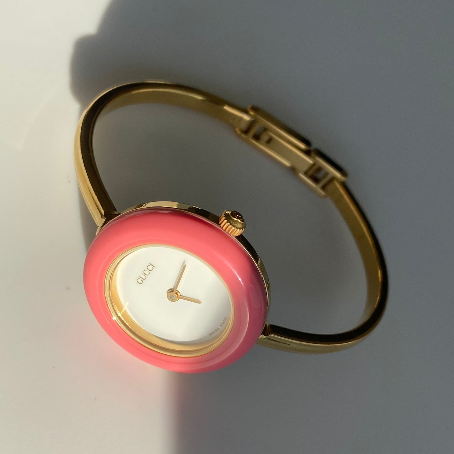 Gucci 1990s Interchangeable Bezel Gold Plated Bangle Watch with 12 bezels, case (Small)