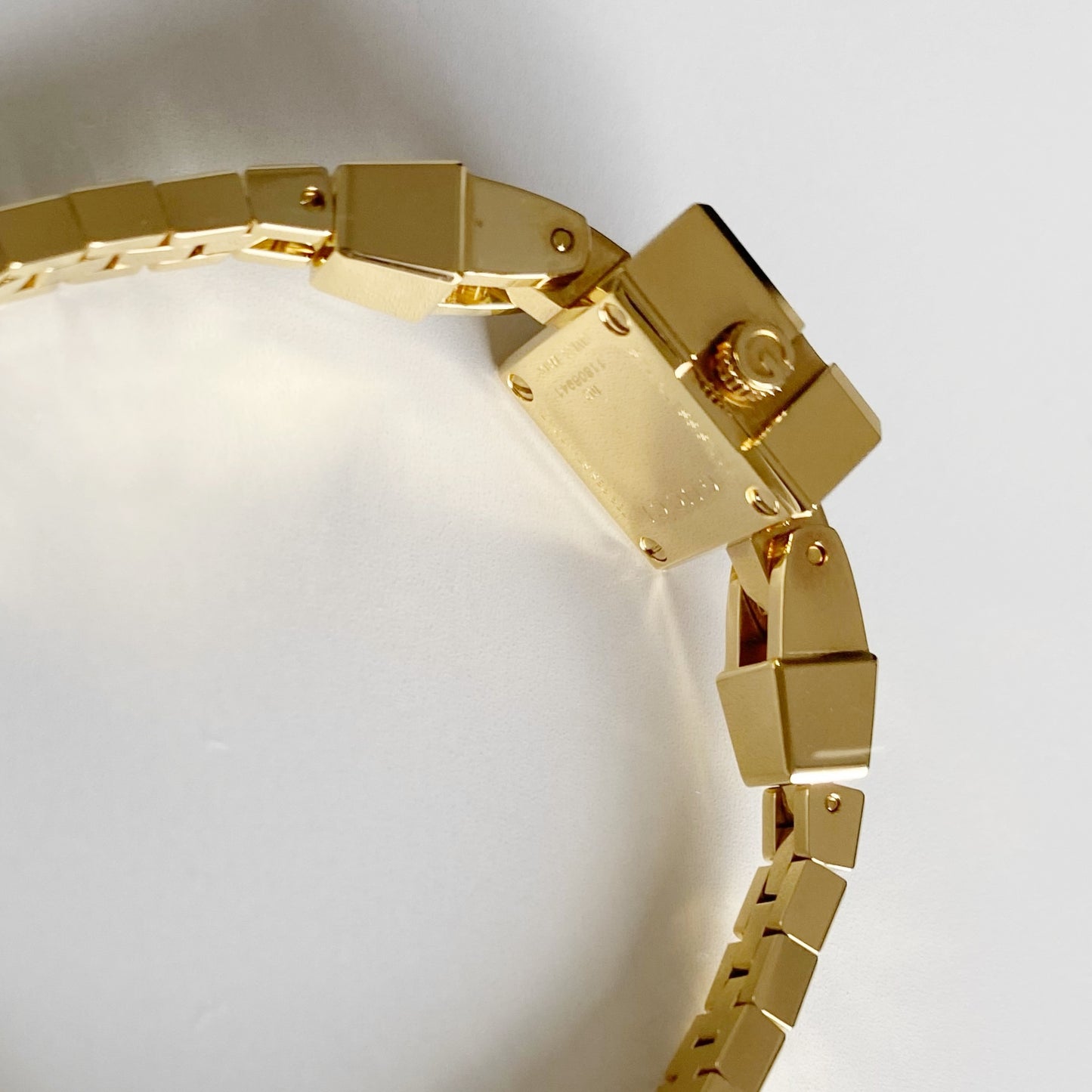 Gucci 1990s Seashell G Dial Gold Plated Watch