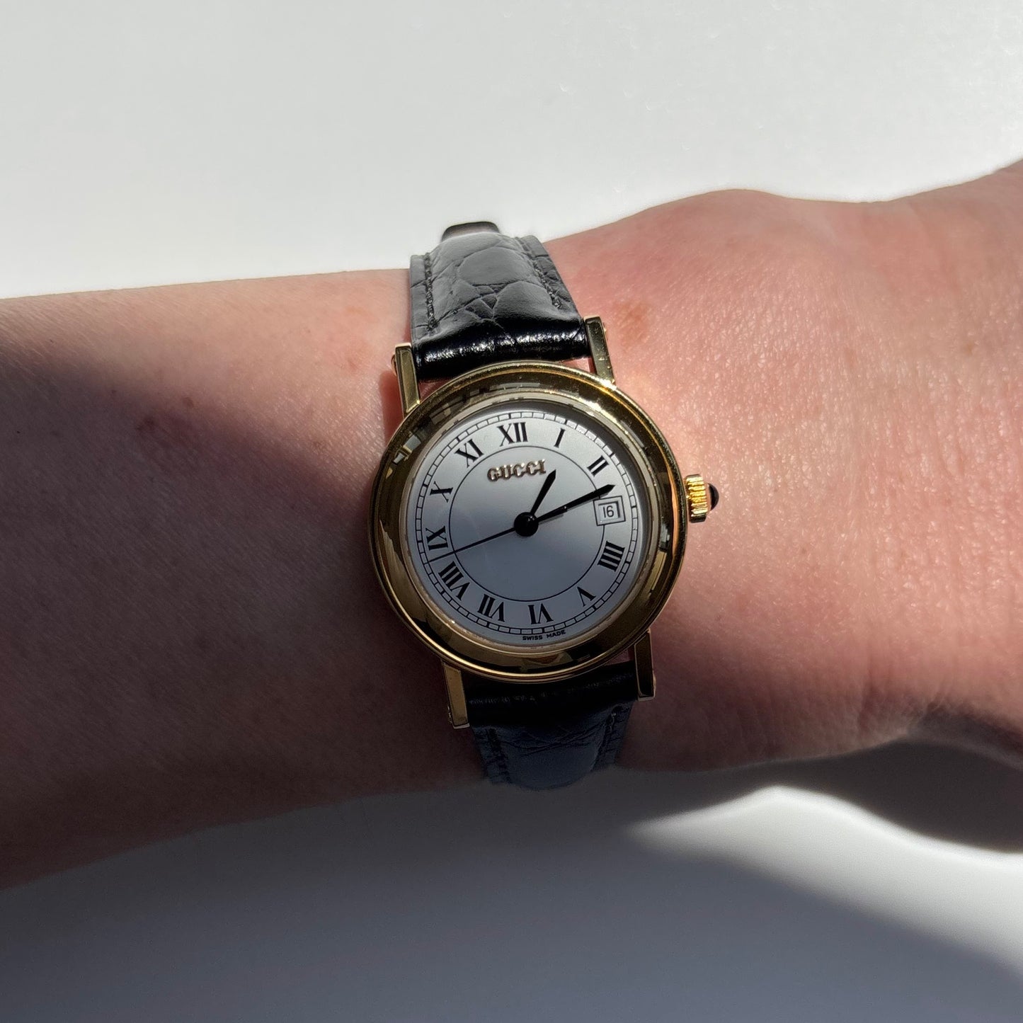 Gucci 1990s Date Round Dial Gold Plated Watch