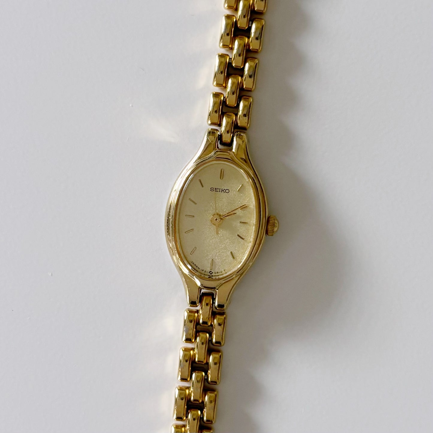 Vintage Seiko Oval Gold Tone Watch