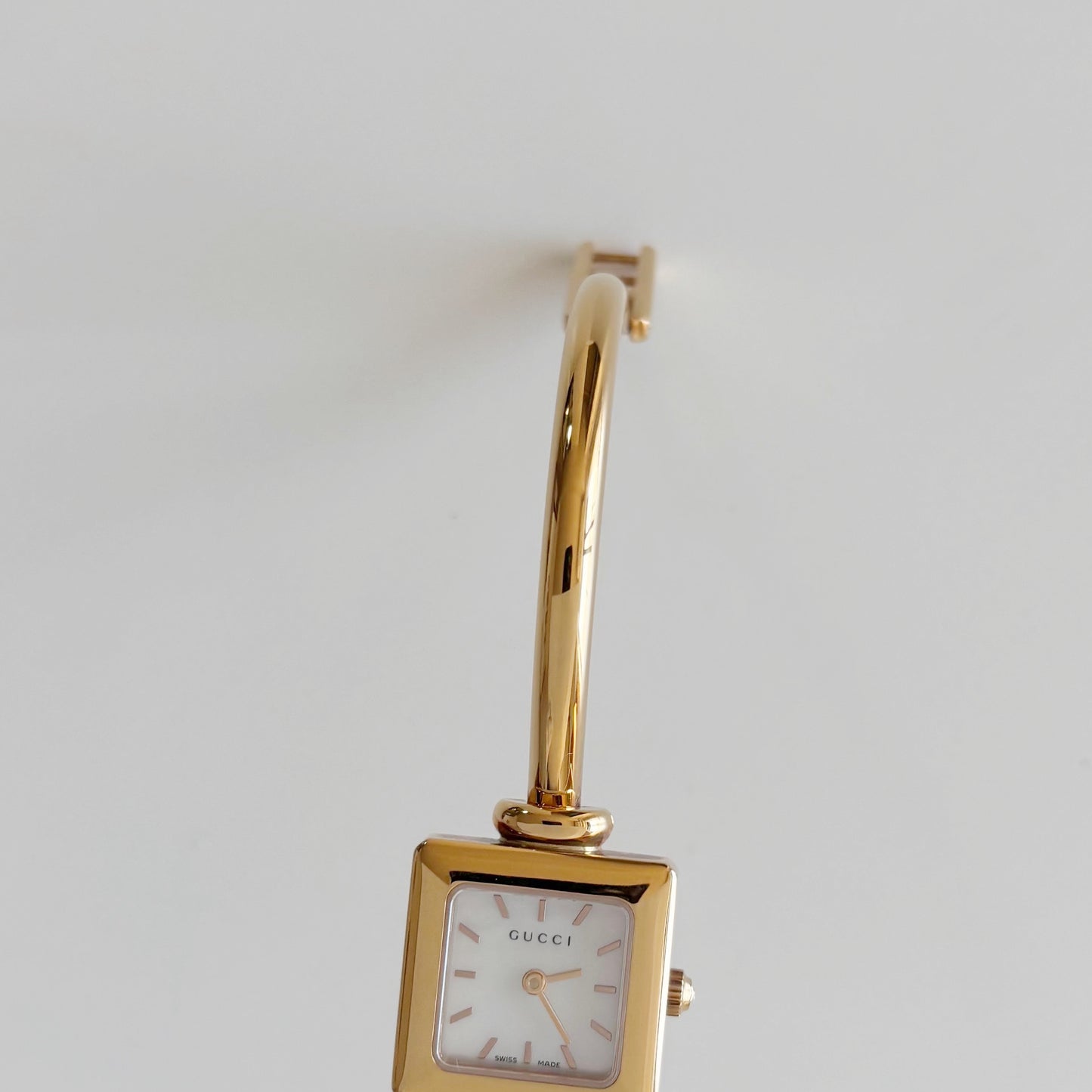 Gucci 1990s Seashell Square Dial Gold Plated Bangle Watch