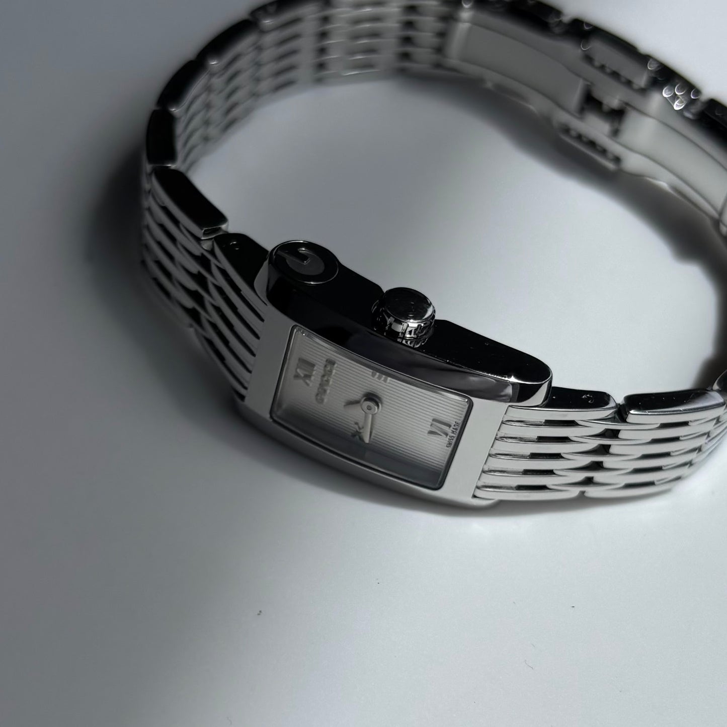 Gucci 1990s Rectangular Dial Silver Watch