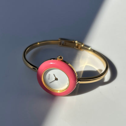 Gucci 1990s Interchangeable Bezel Gold Plated Bangle Watch with 12 bezels, case