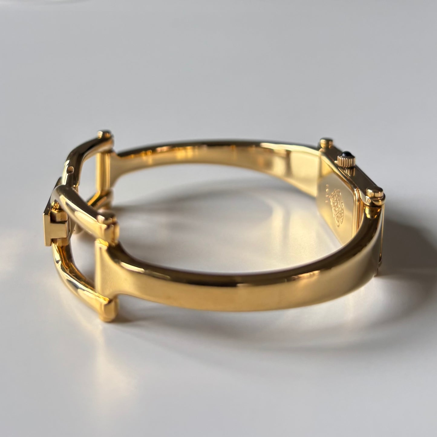 Gucci 1990s Seashell Dial Gold Plated Bangle Watch