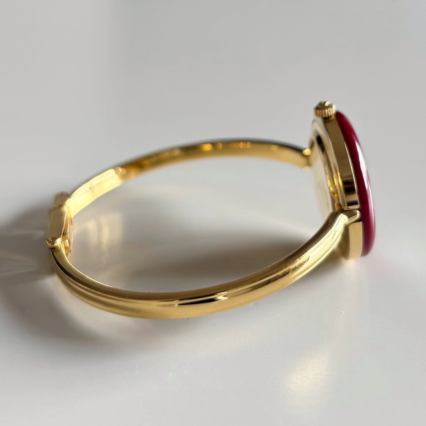 Gucci 1990s Interchangeable Bezel Gold Plated Bangle Watch with 12 bezels, case