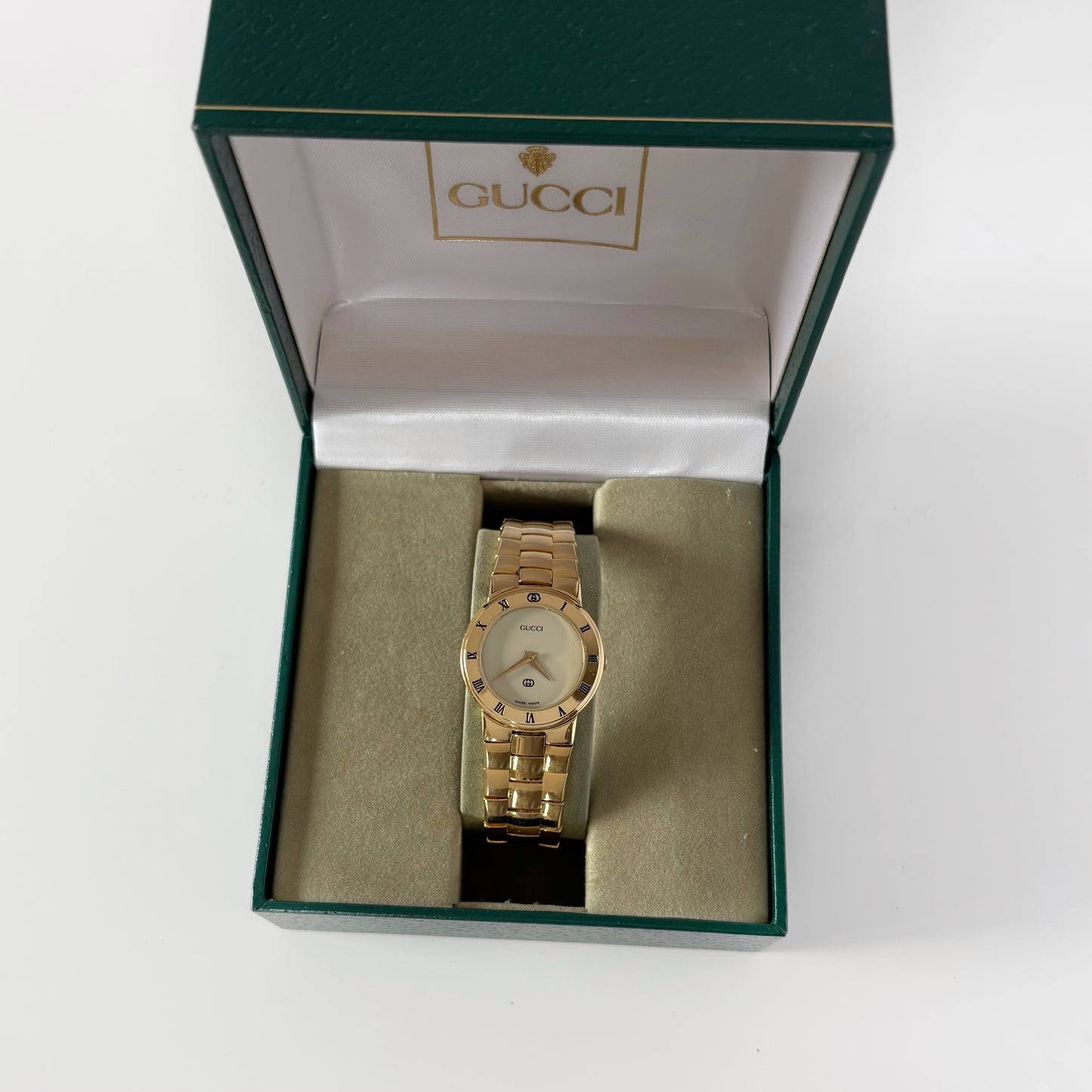 Gucci 1990s Round Dial Gold Plated Watch