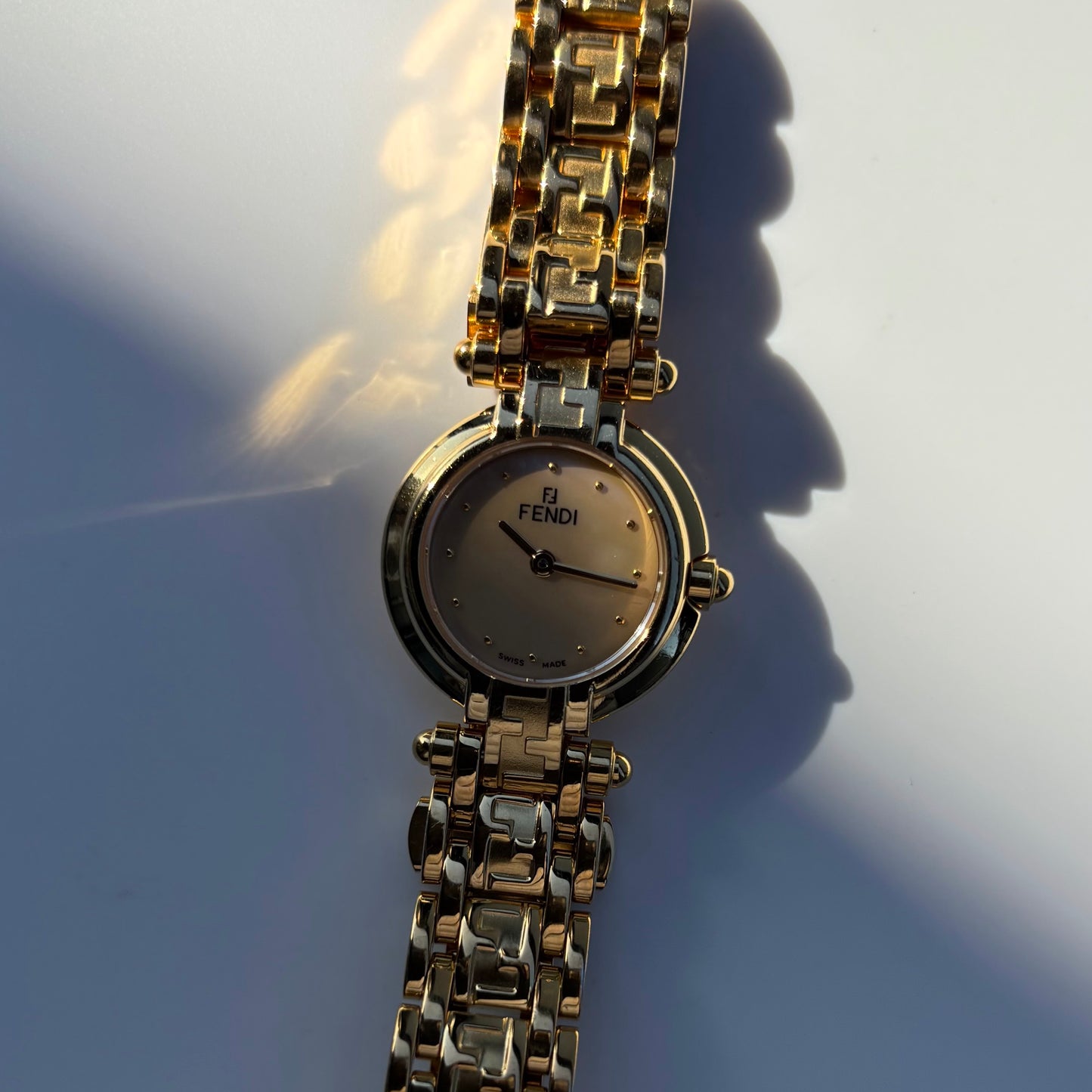 Fendi 1990s Seashell Round Dial Gold Plated Watch