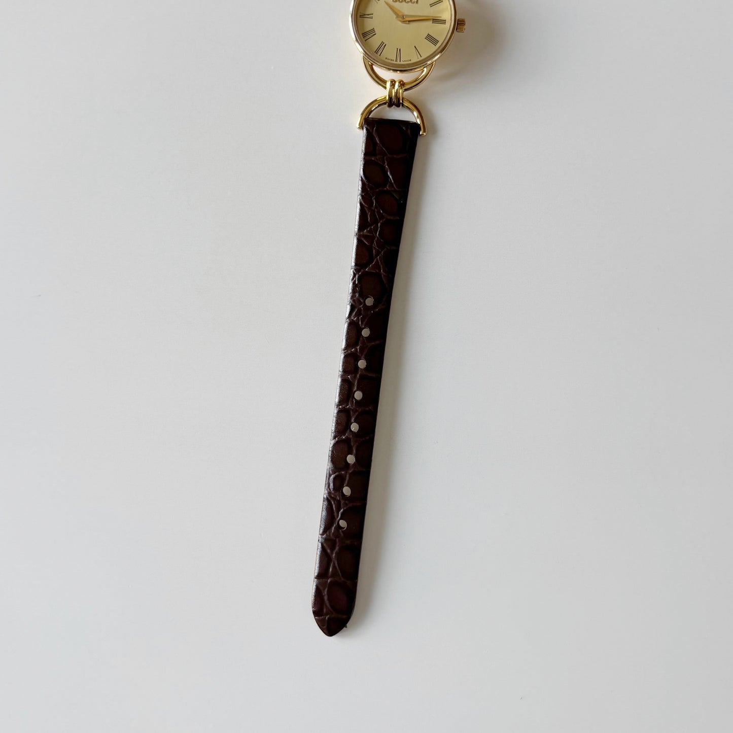 Gucci 1990s Gold Round Dial Horsebit Gold Plated Watch