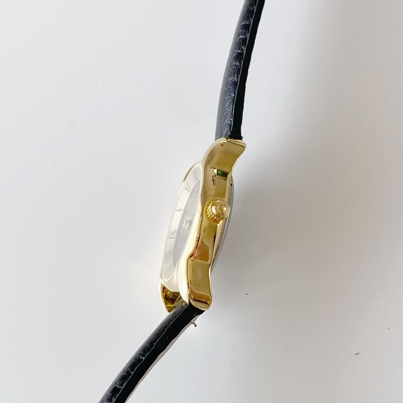 Gucci 1990s Black Dial Round Watch