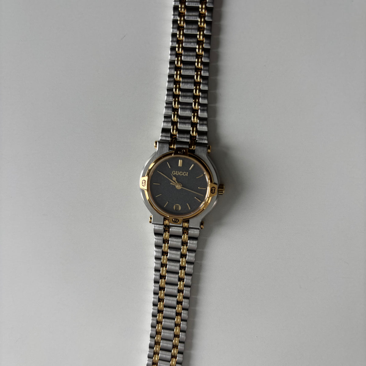 Gucci 1990s Date Black Round Dial Two-Tone Gold-Plated Watch