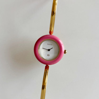 Gucci 1990s Interchangeable Bezel Gold Plated Bangle Watch with 12 bezels, case (Small)