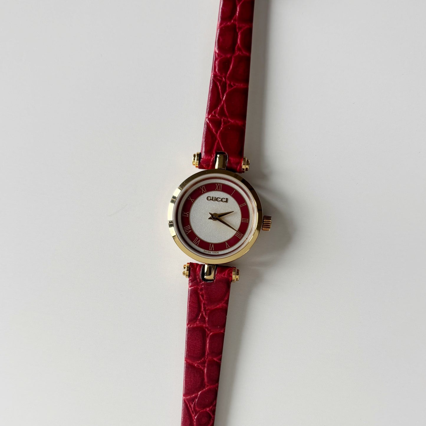 Gucci 1990s Red Round Dial Gold Plated Watch