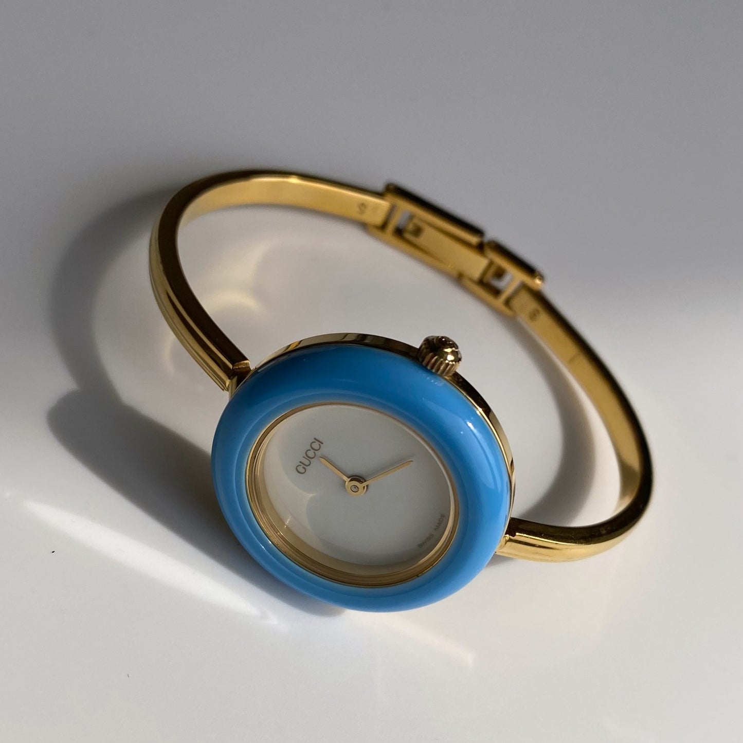 Gucci 1990s Interchangeable Bezel Gold Plated Bangle Watch with 12 bezel and case