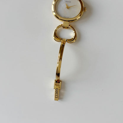 Gucci 1990s Seashell Oval Dial Gold Plated Bangle Watch (Small)