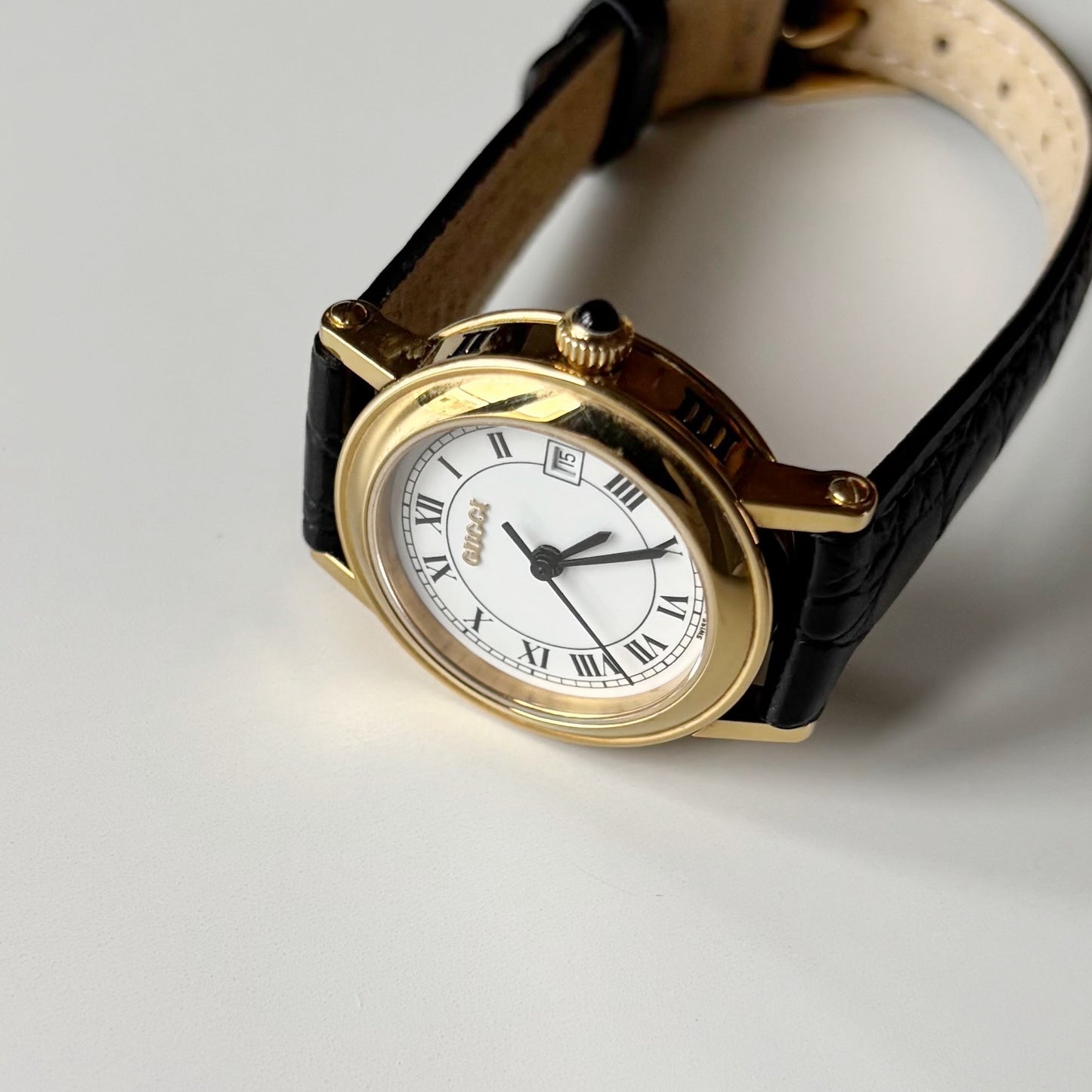 Gucci 1990s Date Round Dial Gold Plated Watch
