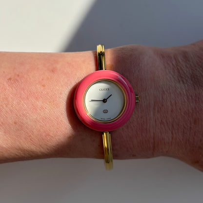 Gucci 1990s Interchangeable Bezel Gold Plated Bangle Watch with 12 bezels, case (Small)
