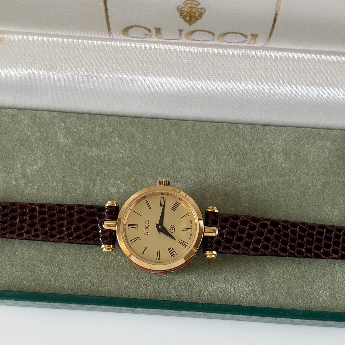 Gucci 1990s Round Dial Gold Plated Watch