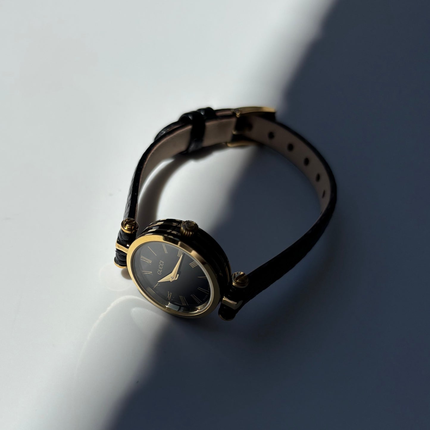 Gucci 1990s Black Round Dial Gold Plated Watch