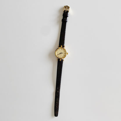 Gucci 1980s Sherry Round Watch