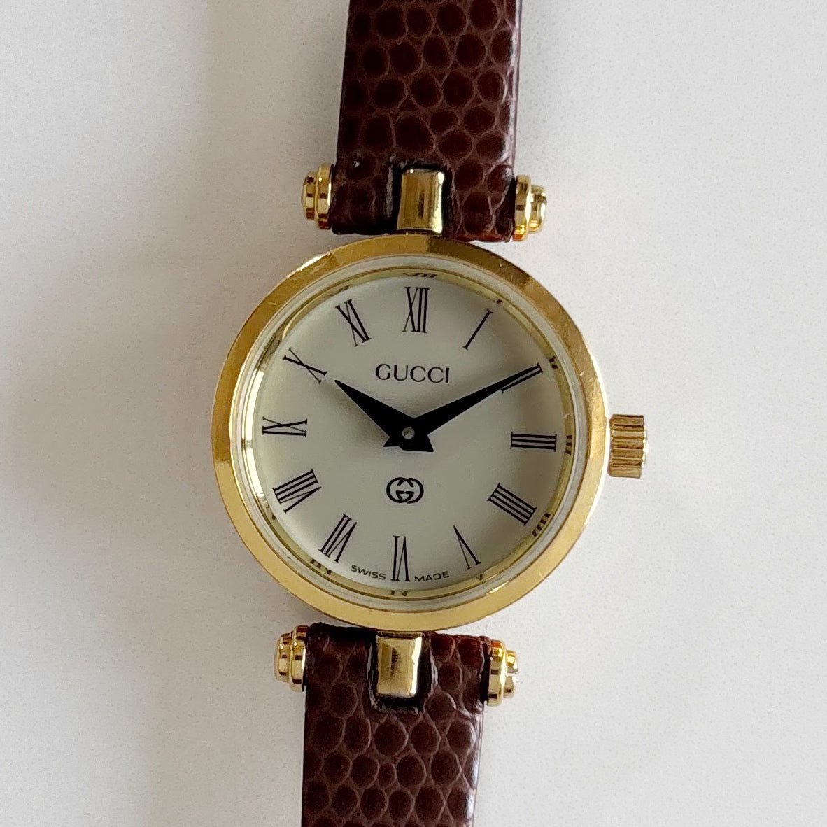 Gucci 1990s Round Dial Sherry Watch