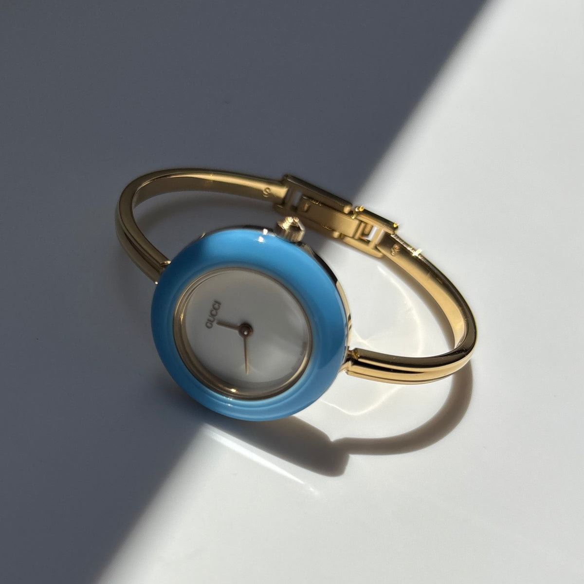 Gucci 1990s Interchangeable Bezel Gold Plated Bangle Watch with 12 bezels, case (Small)