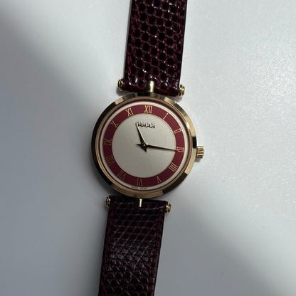 Gucci 1990s Round Dial Red Gold Plated Watch (Large)