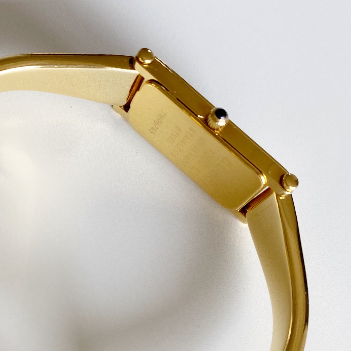 Gucci 1990s Seashell Dial Gold Plated Bangle Watch