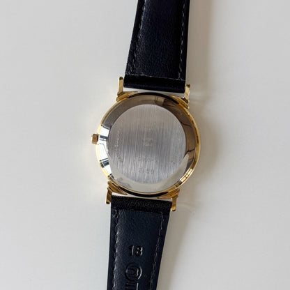 Celine 1990s Seashell Round Dial Gold Plated Watch (Large)