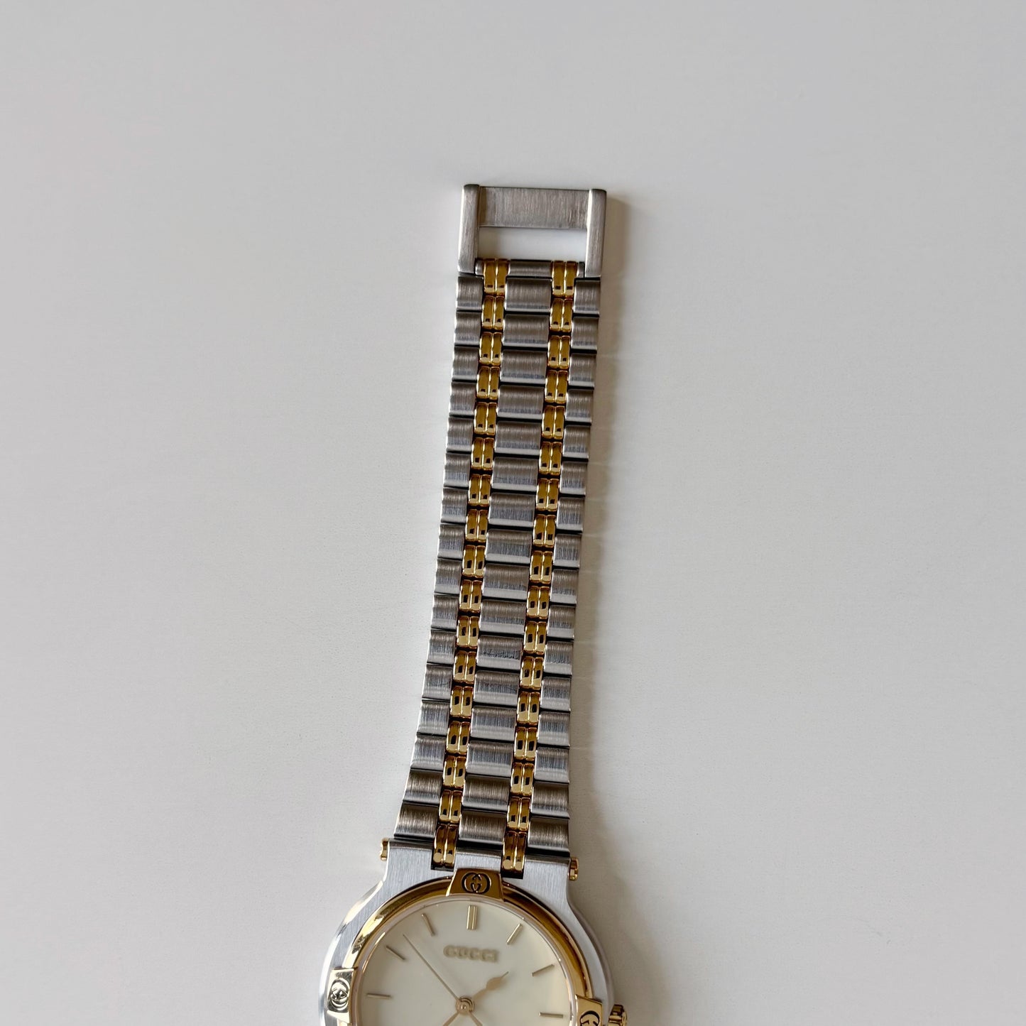 Gucci 1990s Date Round Cream Dial Two Tone Watch (Large)
