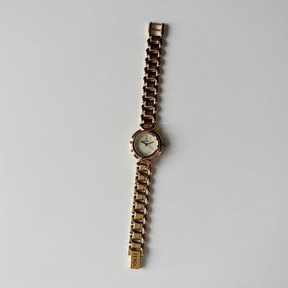 Fendi 1990s Seashell Round Dial Gold Plated Watch