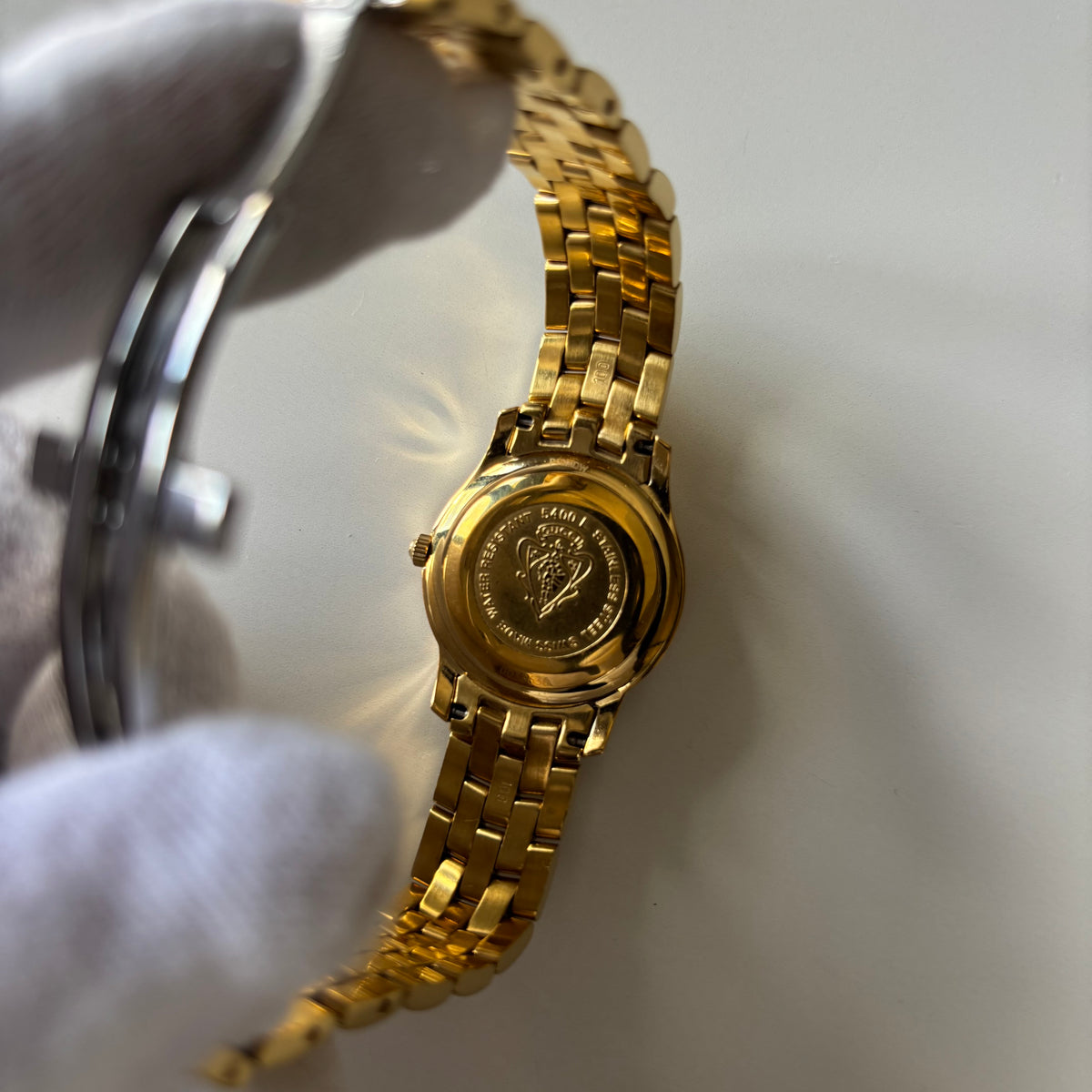 Gucci 1990s Date Black Round Dial Gold-Plated Watch
