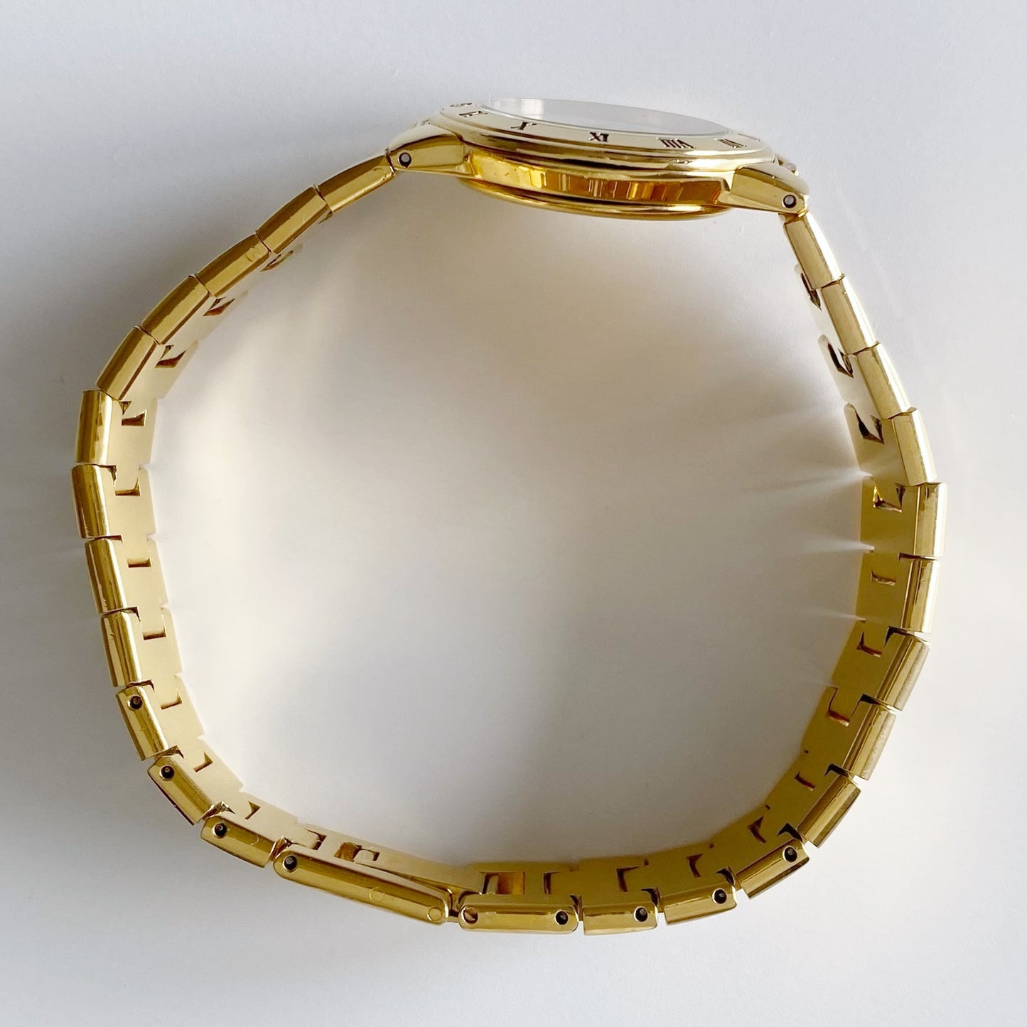 Gucci 1990s Gold Plated Round Watch