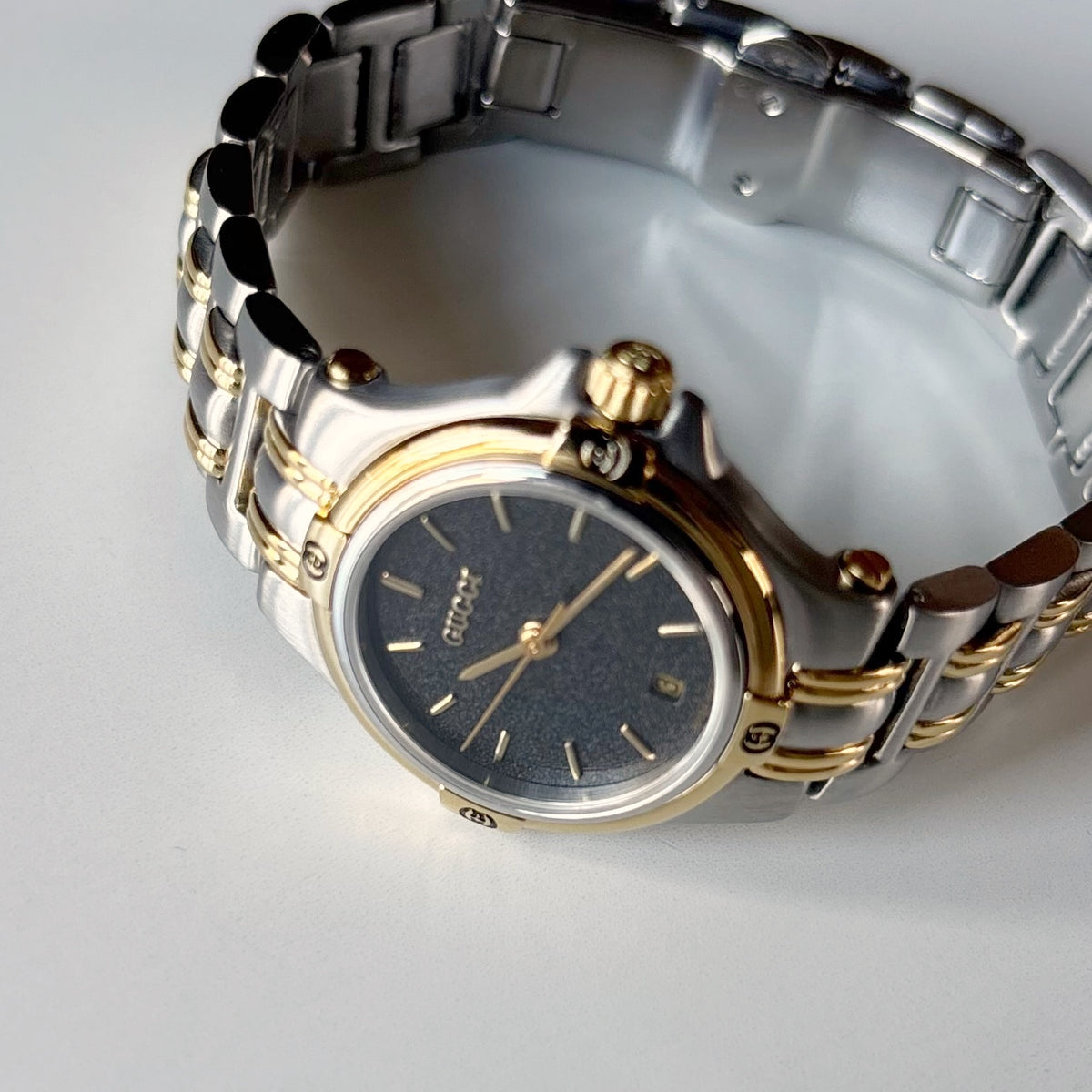 Gucci 1990s Date Round Black Dial Two Tone Gold Plated Watch