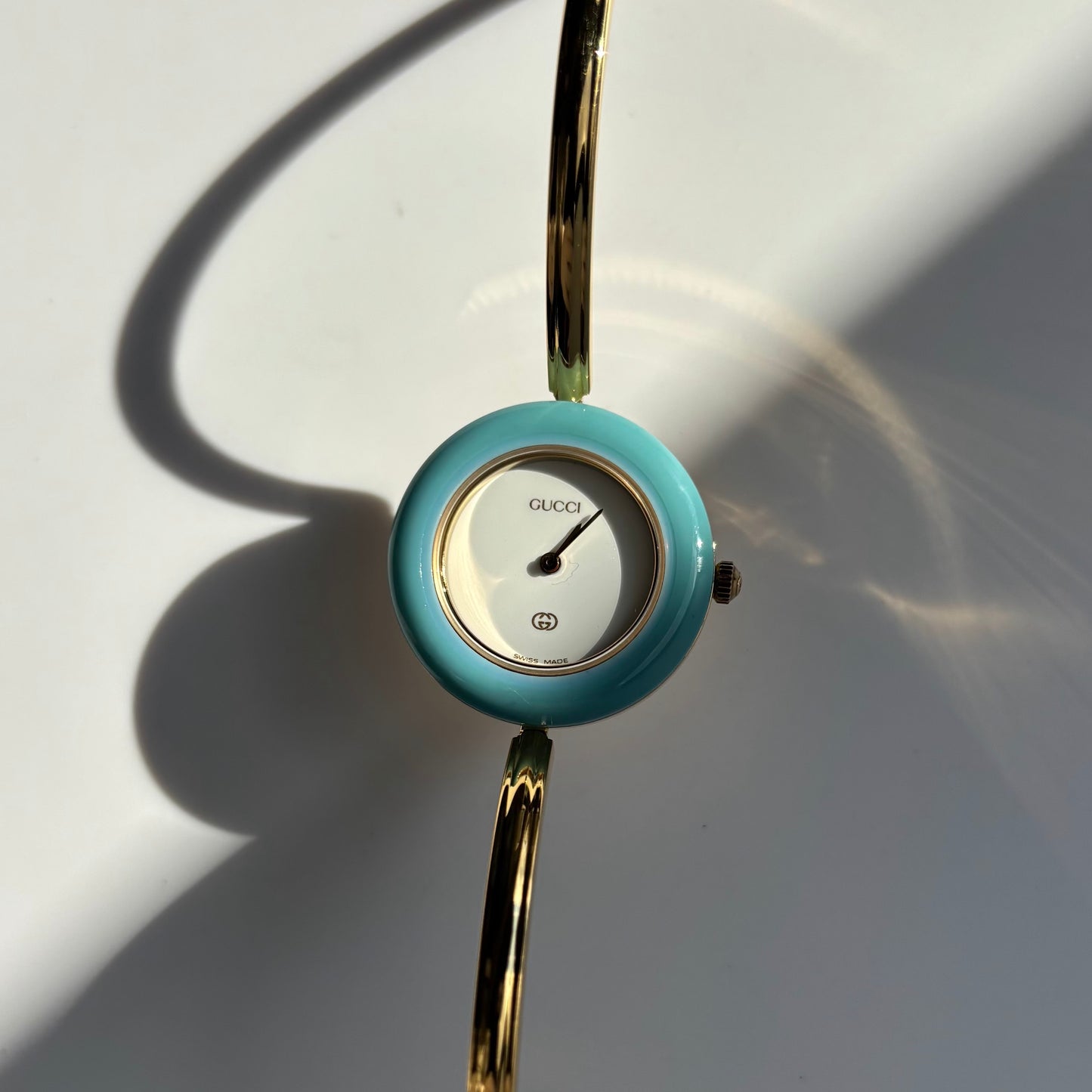 Gucci 1990s Interchangeable Bezel Gold Plated Bangle Watch with 12 bezels, case